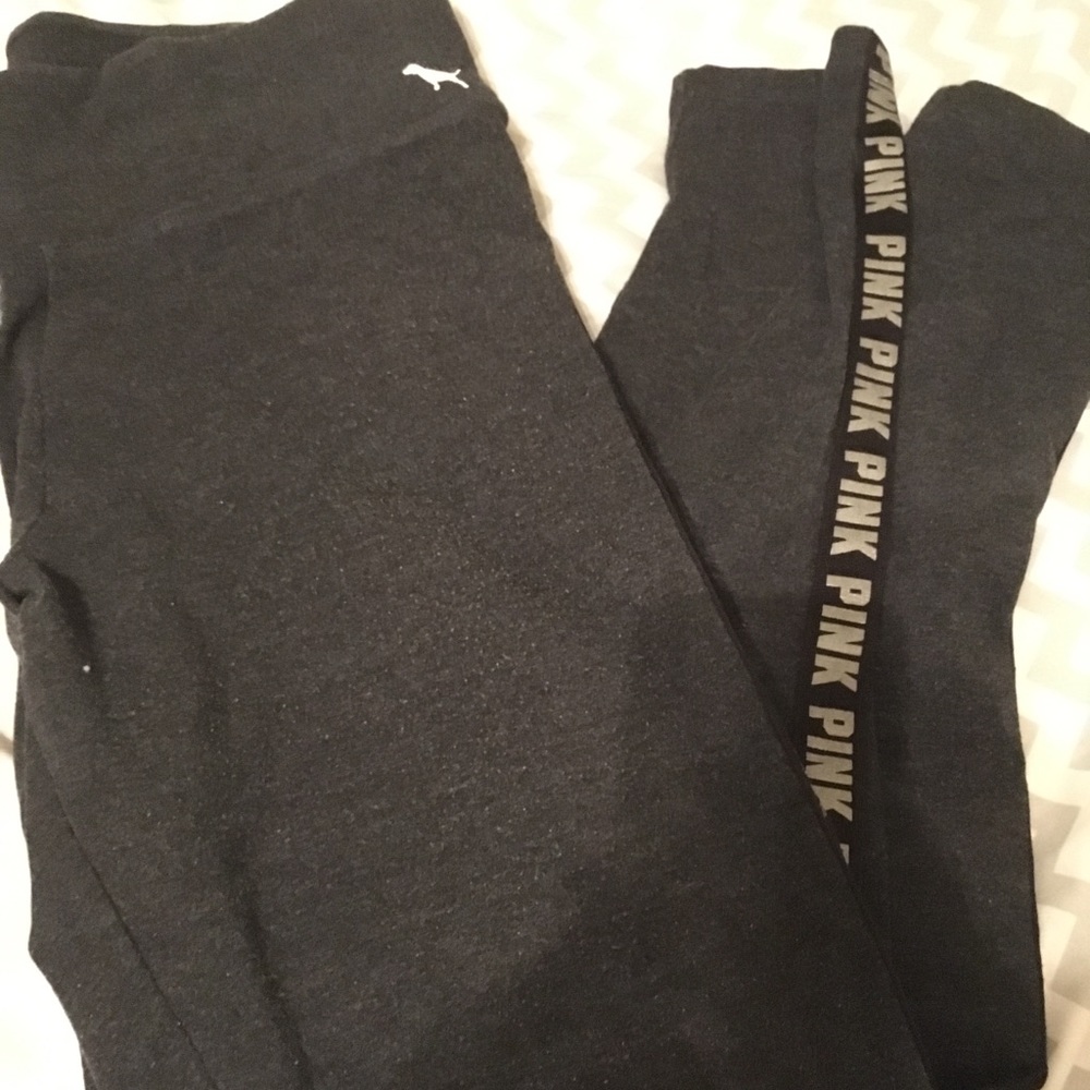 VS Pink leggings